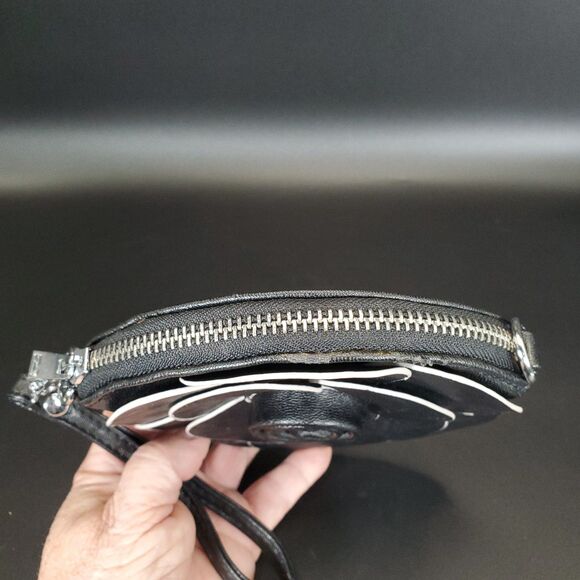 Black Leather Rosette Wristlet 5.75" Floral Round Clutch - Picture 6 of 6